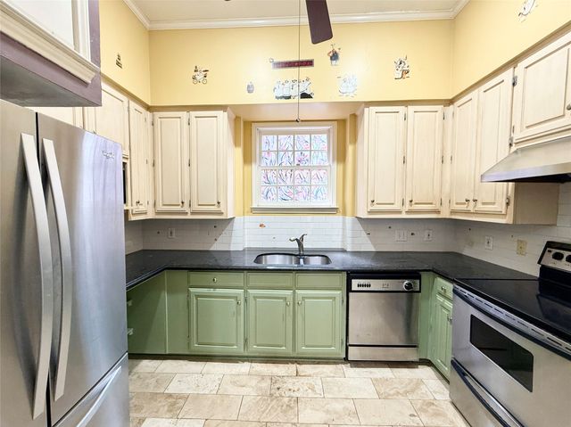 4511 Gilbert Avenue 103, Dallas, TX 75219
