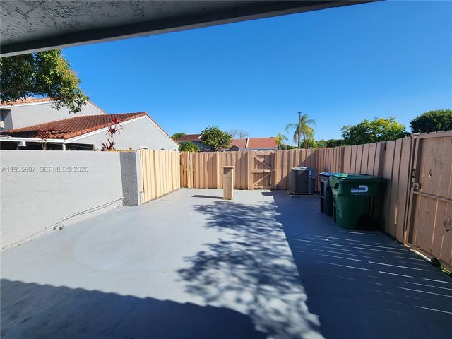 8391 SW 148th Ave, Miami, FL 33193