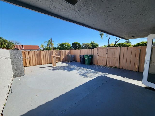 8391 SW 148th Ave, Miami, FL 33193