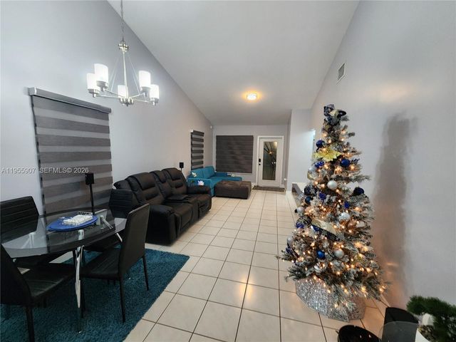 8391 SW 148th Ave, Miami, FL 33193