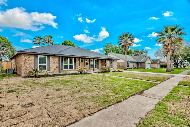 662 Birchwood Drive, Port Neches, TX 77651