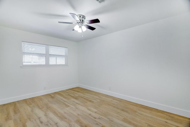 662 Birchwood Drive, Port Neches, TX 77651