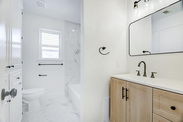 662 Birchwood Drive, Port Neches, TX 77651