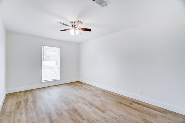 662 Birchwood Drive, Port Neches, TX 77651