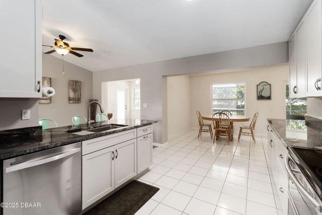 5 Bird Of Paradise Place, Palm Coast, FL 32137