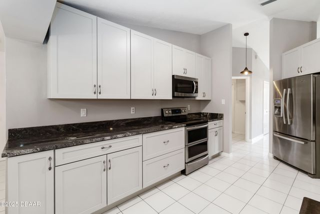 5 Bird Of Paradise Place, Palm Coast, FL 32137