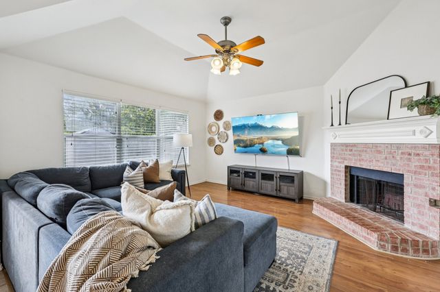 9113 Newport Lane, Mckinney, TX 75071