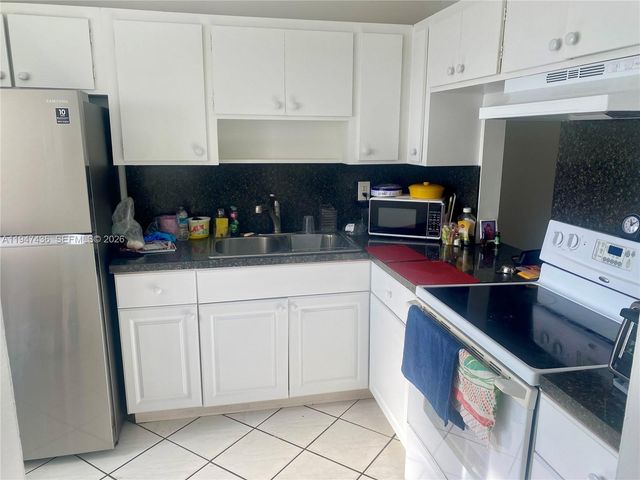 2309 Park Ln 304, Hollywood, FL 33021