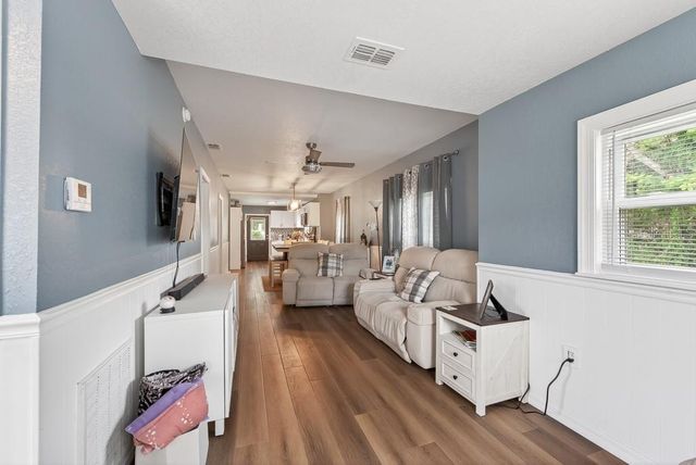 6101 ANNA AVENUE, Gibsonton, FL 33534