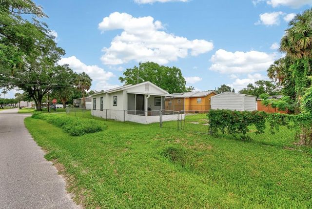 6101 ANNA AVENUE, Gibsonton, FL 33534