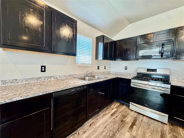 1421 Gypsum Place, Noble, OK 73068