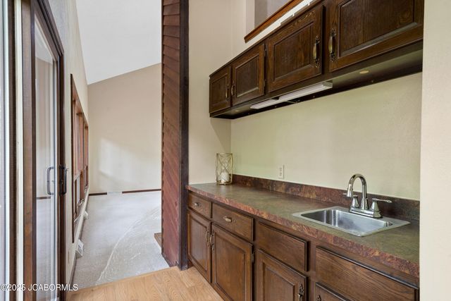 2036 WENDEMERE COURT, Jefferson City, MO 65109