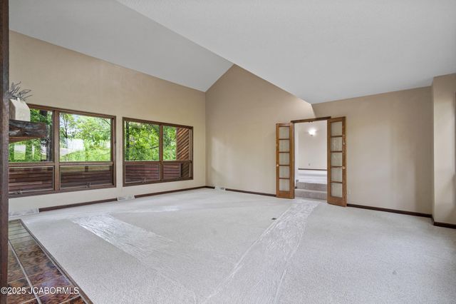 2036 WENDEMERE COURT, Jefferson City, MO 65109