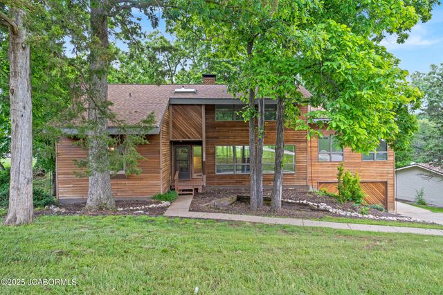 2036 WENDEMERE COURT, Jefferson City, MO 65109