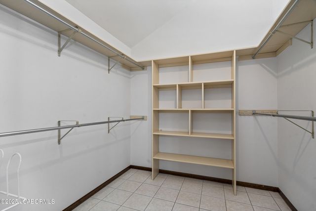 2036 WENDEMERE COURT, Jefferson City, MO 65109