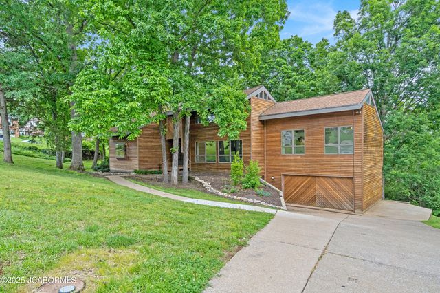 2036 WENDEMERE COURT, Jefferson City, MO 65109