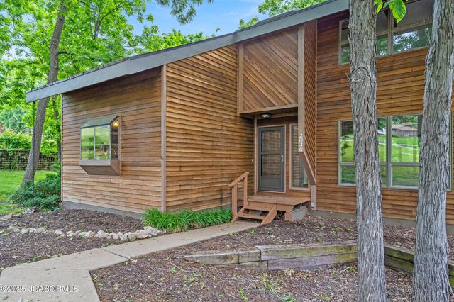 2036 WENDEMERE COURT, Jefferson City, MO 65109