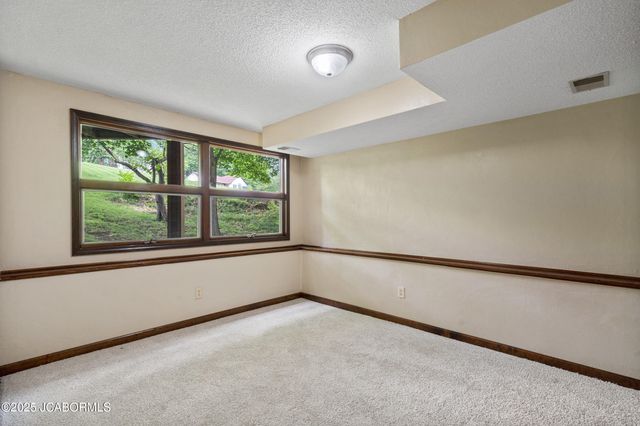 2036 WENDEMERE COURT, Jefferson City, MO 65109