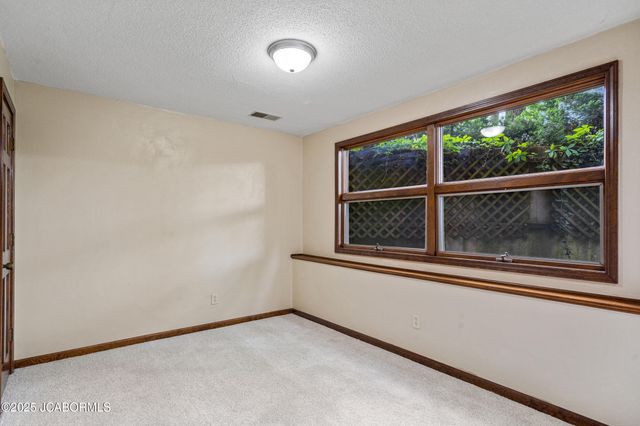 2036 WENDEMERE COURT, Jefferson City, MO 65109