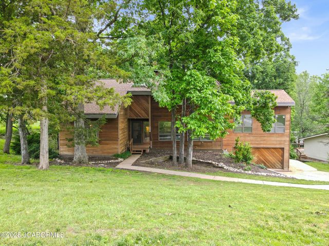 2036 WENDEMERE COURT, Jefferson City, MO 65109