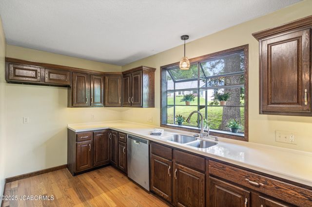 2036 WENDEMERE COURT, Jefferson City, MO 65109