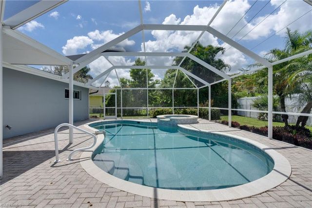 1347 Oaklawn CT, Fort Myers, FL 33919