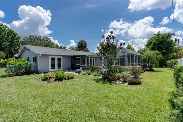 1347 Oaklawn CT, Fort Myers, FL 33919
