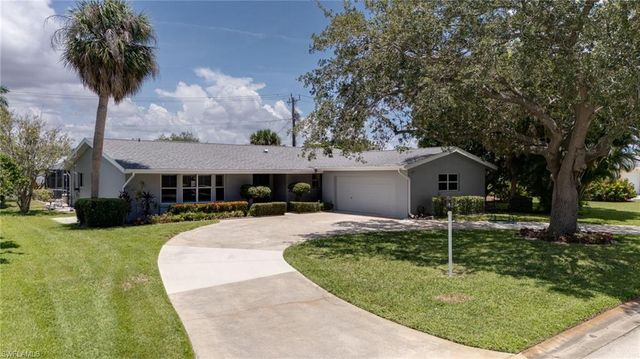 1347 Oaklawn CT, Fort Myers, FL 33919