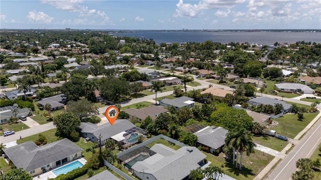 1347 Oaklawn CT, Fort Myers, FL 33919