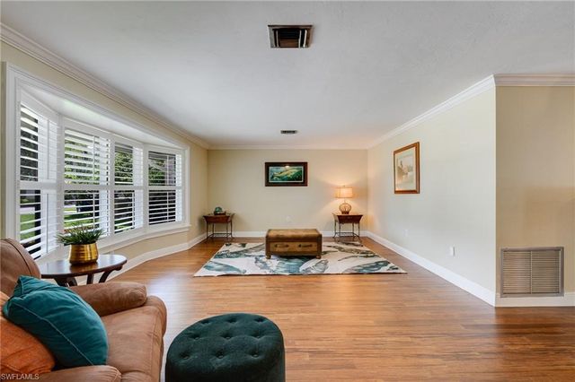 1347 Oaklawn CT, Fort Myers, FL 33919