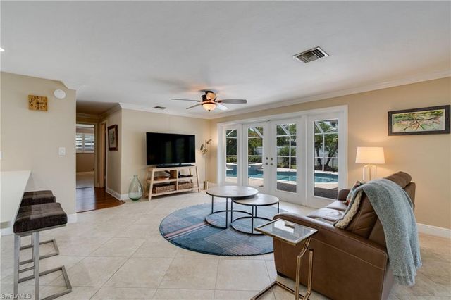 1347 Oaklawn CT, Fort Myers, FL 33919