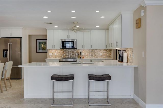 1347 Oaklawn CT, Fort Myers, FL 33919