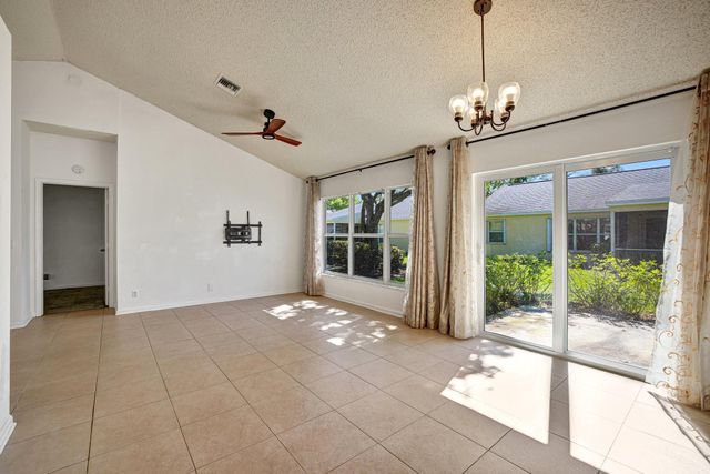 10890 Sea Hibiscus Ln 1, Tamarac, FL 33321