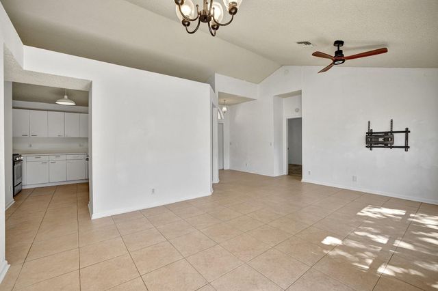 10890 Sea Hibiscus Ln 1, Tamarac, FL 33321