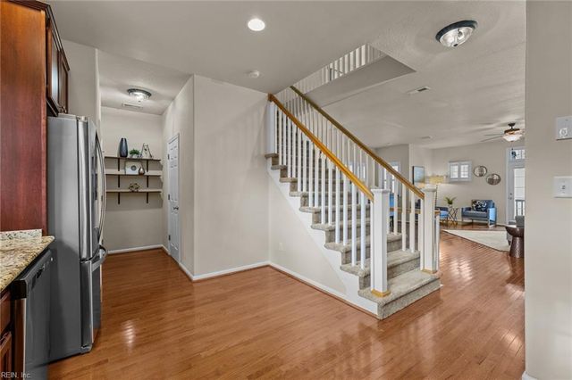 9518 3rd Bay St Unit 112, Norfolk, VA 23518