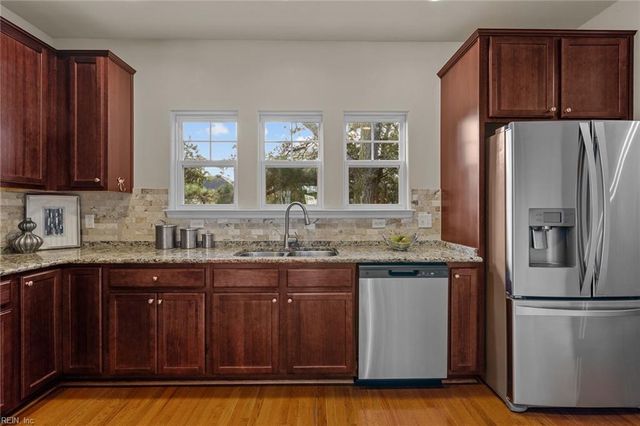 9518 3rd Bay St Unit 112, Norfolk, VA 23518