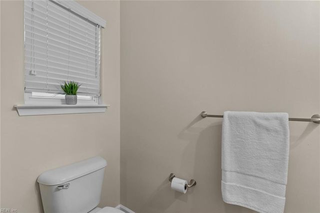 9518 3rd Bay St Unit 112, Norfolk, VA 23518