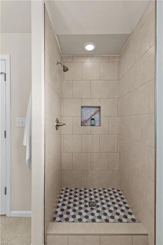 9518 3rd Bay St Unit 112, Norfolk, VA 23518