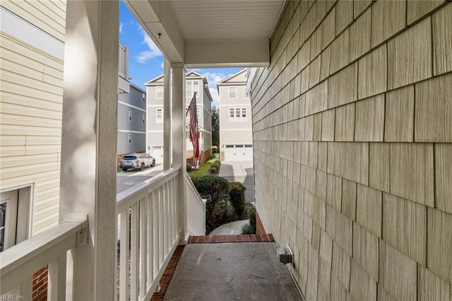 9518 3rd Bay St Unit 112, Norfolk, VA 23518