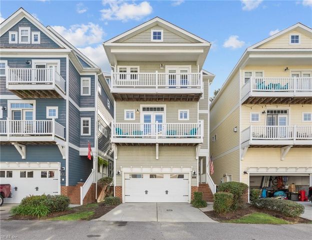 9518 3rd Bay St Unit 112, Norfolk, VA 23518