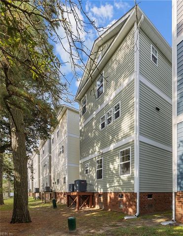 9518 3rd Bay St Unit 112, Norfolk, VA 23518