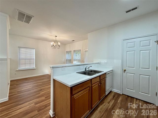 4058 Glenlea Commons Drive, Charlotte, NC 28216
