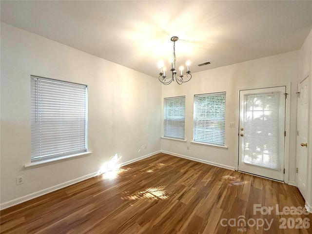 4058 Glenlea Commons Drive, Charlotte, NC 28216