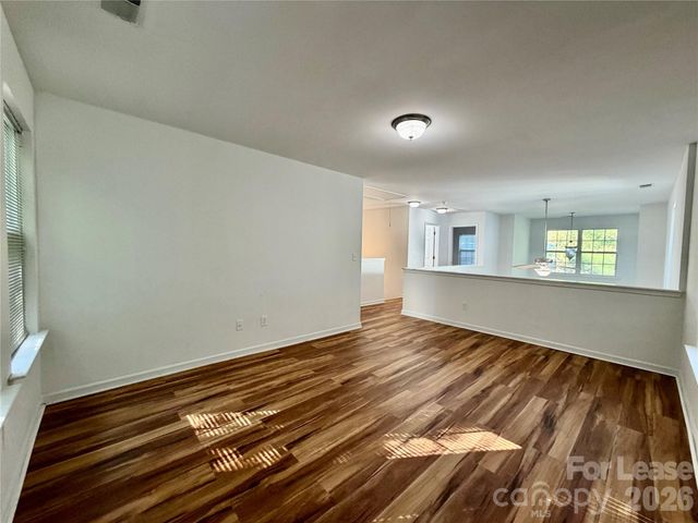 4058 Glenlea Commons Drive, Charlotte, NC 28216