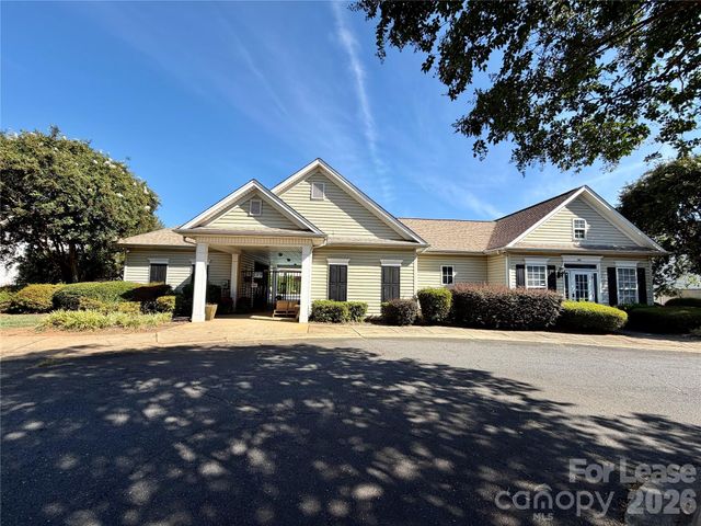 4058 Glenlea Commons Drive, Charlotte, NC 28216