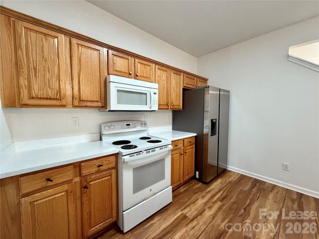 4058 Glenlea Commons Drive, Charlotte, NC 28216