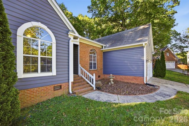 10008 Prosperity Point Lane, Charlotte, NC 28269