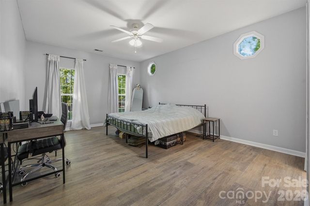 10008 Prosperity Point Lane, Charlotte, NC 28269