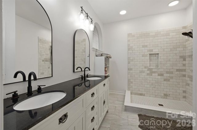 10008 Prosperity Point Lane, Charlotte, NC 28269