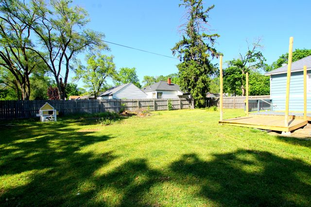 1719 Huizenga Street, Muskegon City, MI 49442